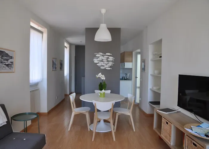 Semesterbostad Luisa *